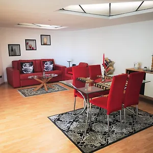 https://corte-lambruschini-central-apartment-with-free-parking.hotelitalianriviera.com