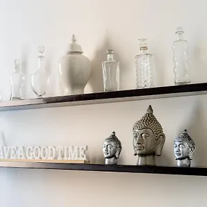 https://molinari-house-centro-lux.emilia-romagnahotels.net