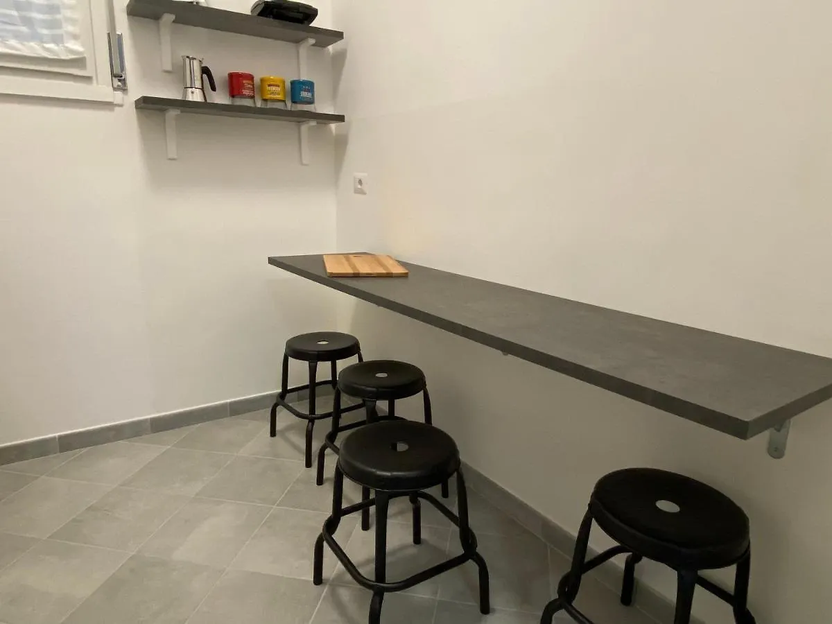 My Red At Milano Mind Apartment Pero