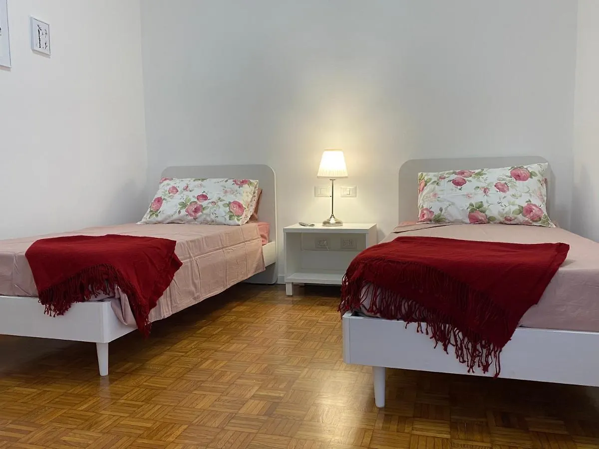 My Red At Milano Mind Apartment Pero